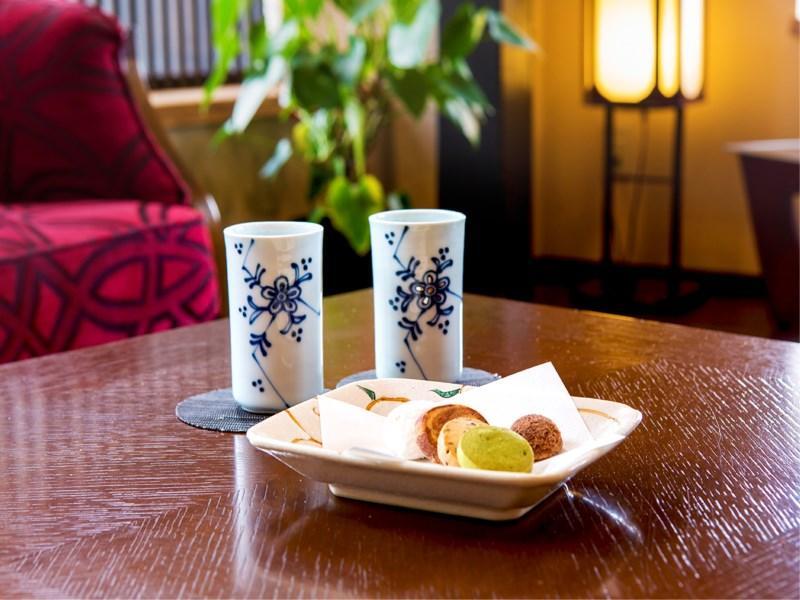 Migiwatei Ochi Kochi Hotel Tomo Exterior foto